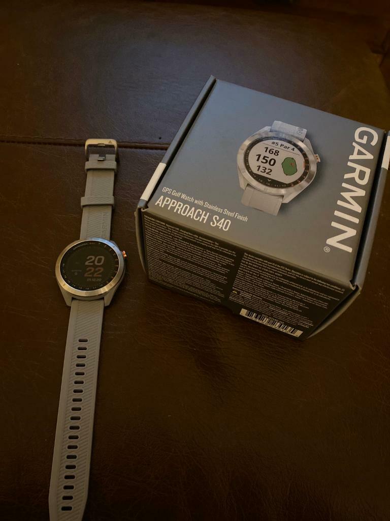 s40 golf watch
